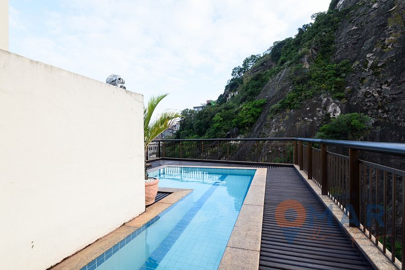 1BDR w/ Pool and Garage in Copacabana | DU 370/501