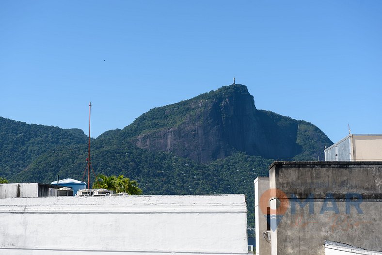 2 BDRs w/ view of Christ in Ipanema | VP 630/707