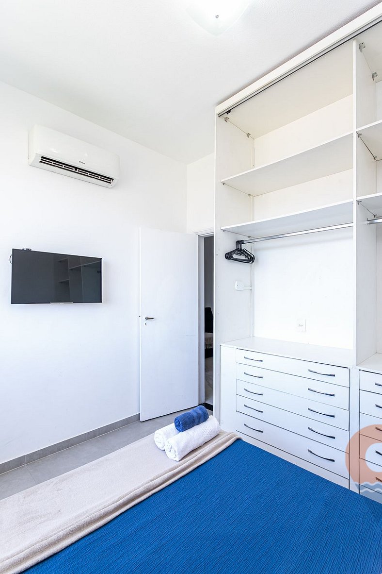 2-bedroom apartment 240m from Copacabana Beach | RP 186/1002