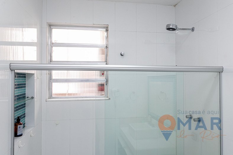 2-bedroom apartment 240m from Copacabana Beach | RP 186/1002