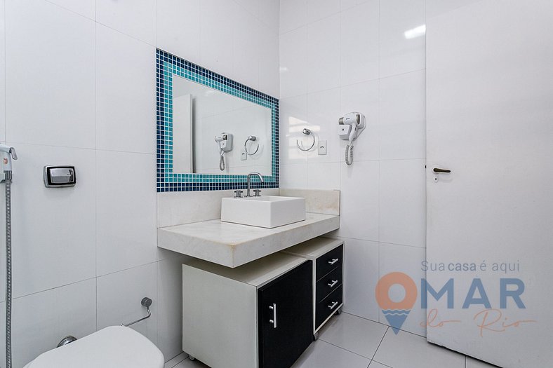 2-bedroom apartment 240m from Copacabana Beach | RP 186/1002