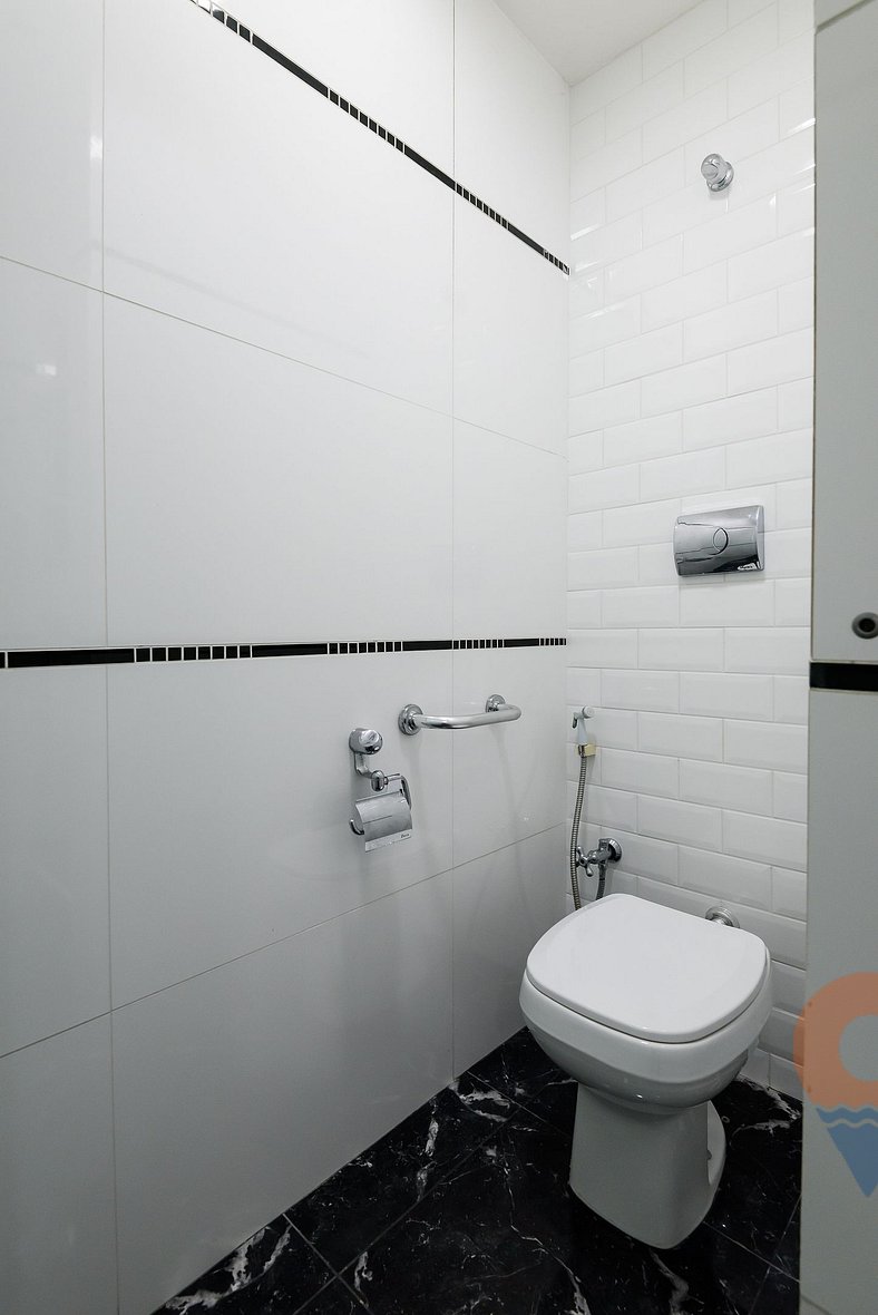 2BDRs 100m from Copacabana beach | AG 35/304