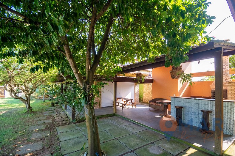 4 Suites + Piscina y Asador | 3 Irmãos