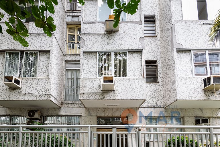 Flat 250m from Ipanema Beach | JN 185/205