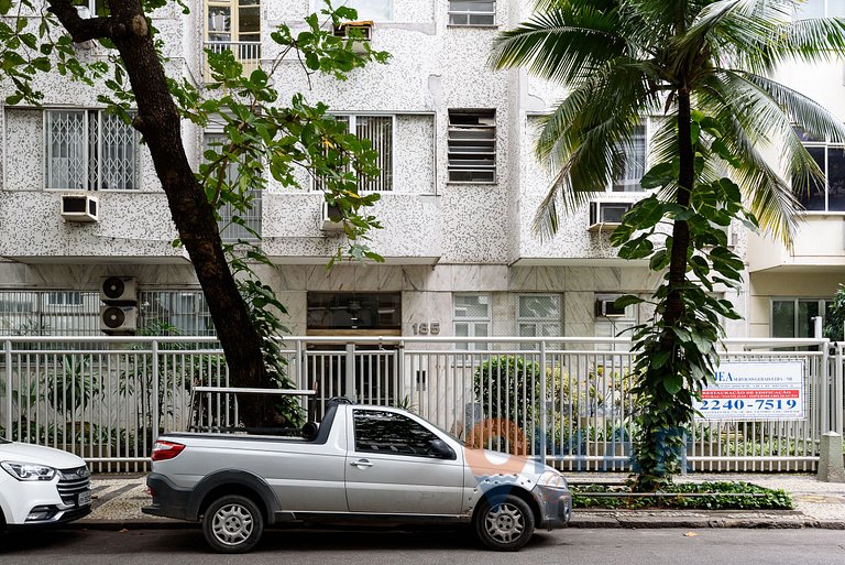 Piso a 250 metros de la playa de Ipanema | JN 185/205