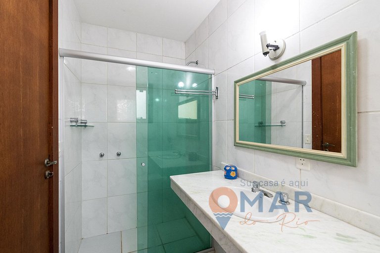 4 Suites + Piscina y Asador | 3 Irmãos