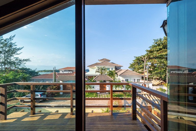 4 Suites + Piscina y Asador | 3 Irmãos