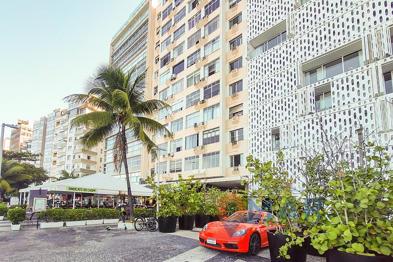 Beachfront Studio in Copacabana | A 3806/1203
