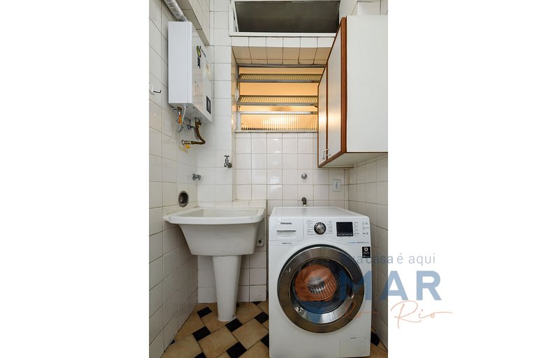 2Qts in Copacabana with Garage | BC 473/704