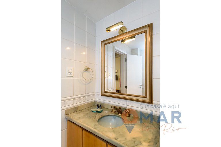 Artistic apartment in Copacabana | NSC 1335/509