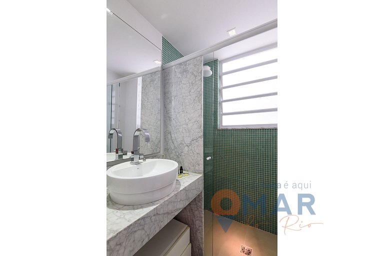 Piso a 200 metros de la playa de Copacabana | SC 86/712