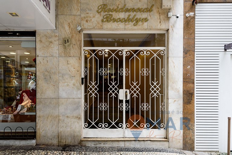 Piso a 200 metros de la playa de Copacabana | SC 86/712