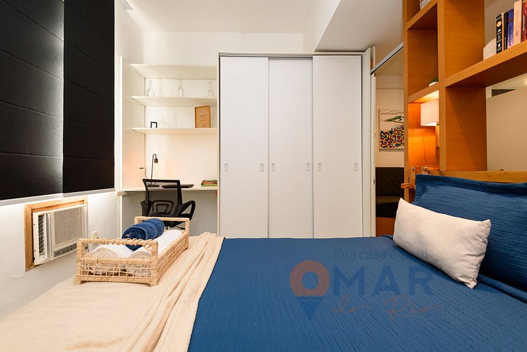 Bedroom & Lounge, View of Christ the Redeemer | SQC 143/918