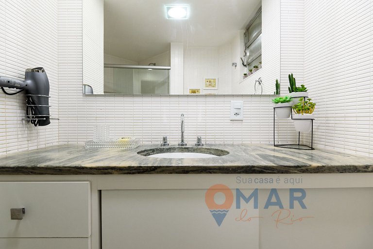 2BDRs 100m from Copacabana Beach | DF 97/702