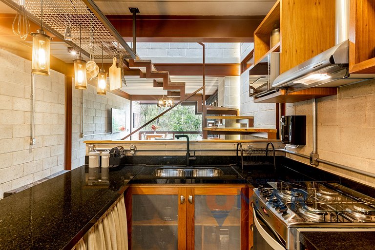 Triplex con Diseño Industrial en Itaipava | AIR A2