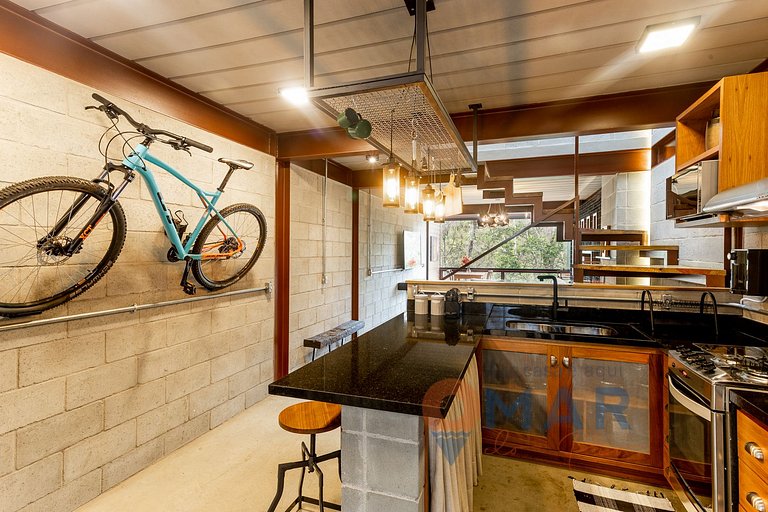 Triplex con Diseño Industrial en Itaipava | AIR A2