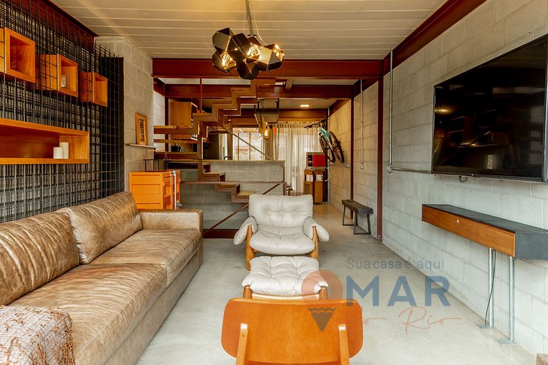 Triplex con Diseño Industrial en Itaipava | AIR A2