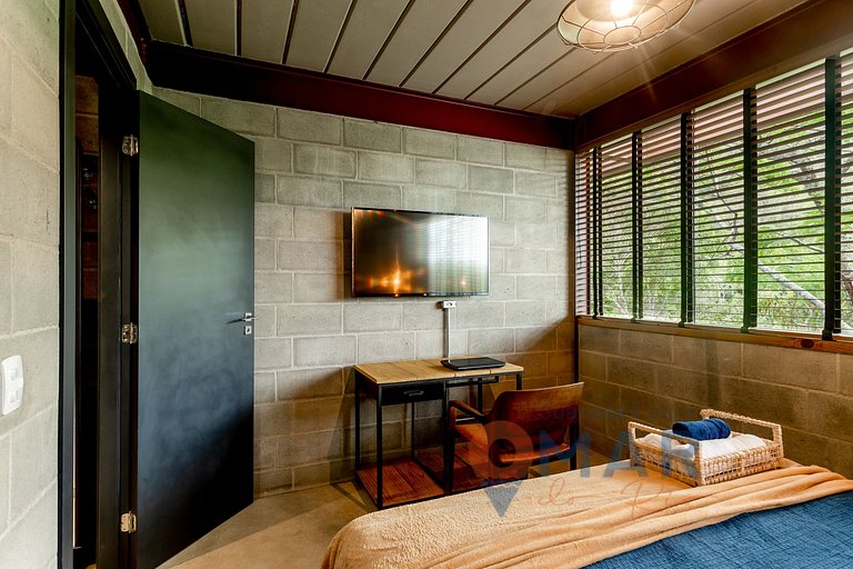 Triplex con Diseño Industrial en Itaipava | AIR A2