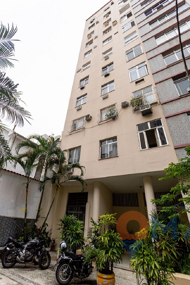 2-bedroom apartment 350m from Copacabana beach | TA 28/401