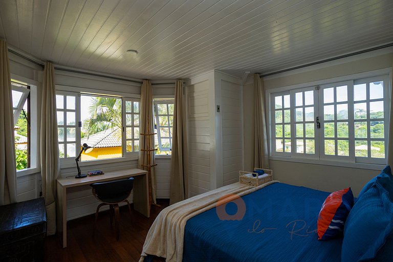 Casa Ayana | Mansión con piscina a 400m de Praia Brava