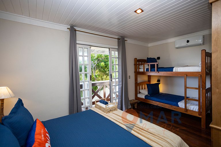 Casa Ayana | Huge Mansion w/ Pool | 400m from Brava Beach