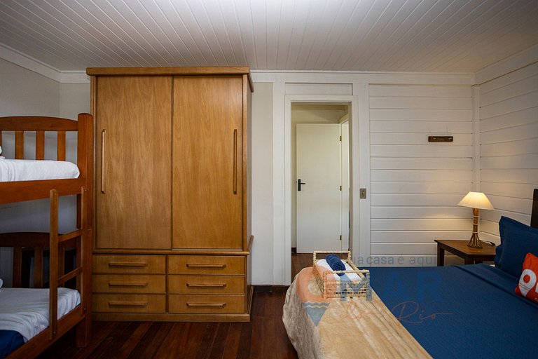 Casa Ayana | Huge Mansion w/ Pool | 400m from Brava Beach