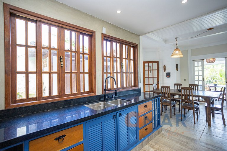 Casa Ayana | Huge Mansion w/ Pool | 400m from Brava Beach