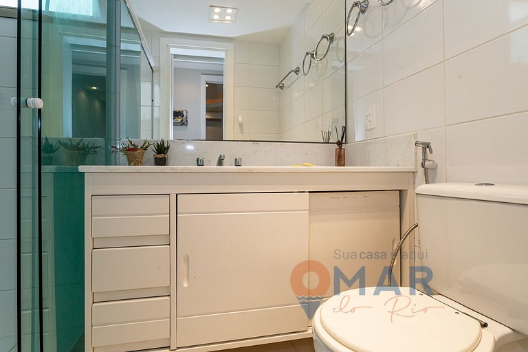 Modern 2-bedroom apartment with pool and garage | SC 357/405