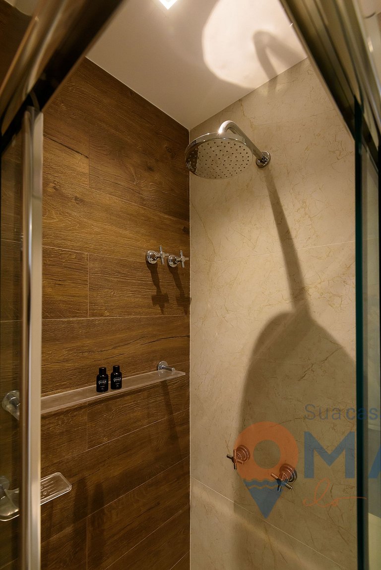 Grande Piso en Leblon con 3 habitaciones | GBC 260/301