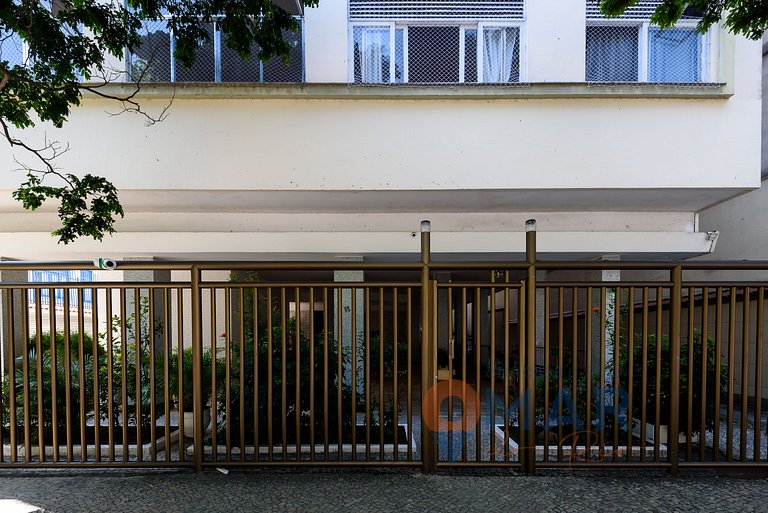 Modern 2 Bedroom Apartment 350m from Ipanema Beach |BT82/301