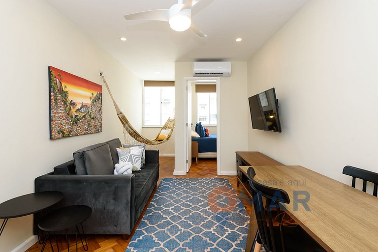 2-Bedroom apartment 350m from Copacabana Beach | SF 135/604