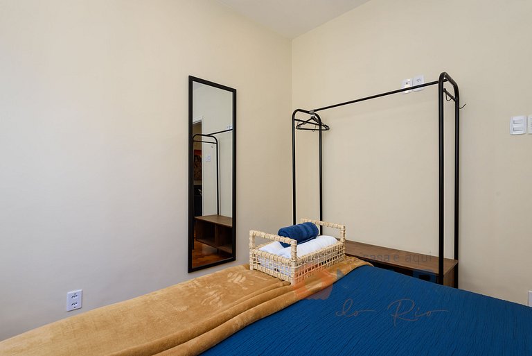 2-Bedroom apartment 350m from Copacabana Beach | SF 135/604