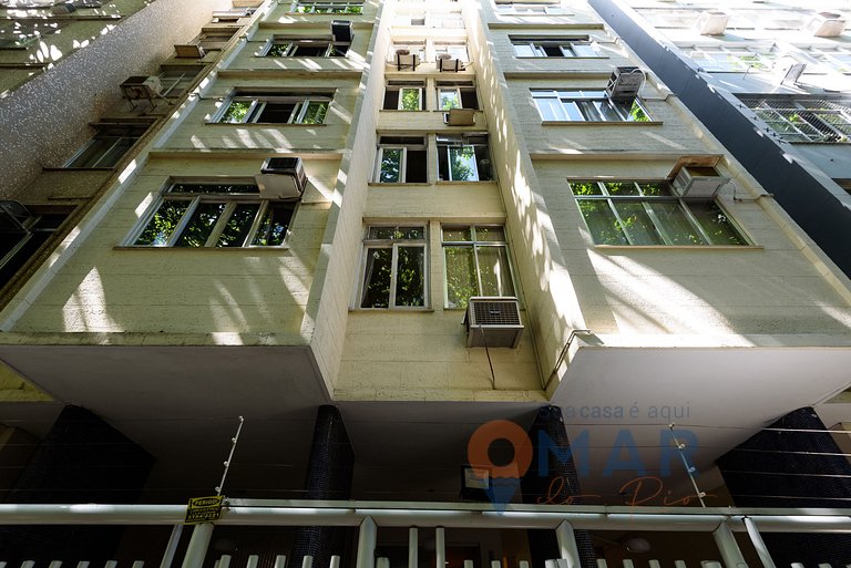 2-Bedroom apartment 350m from Copacabana Beach | SF 135/604