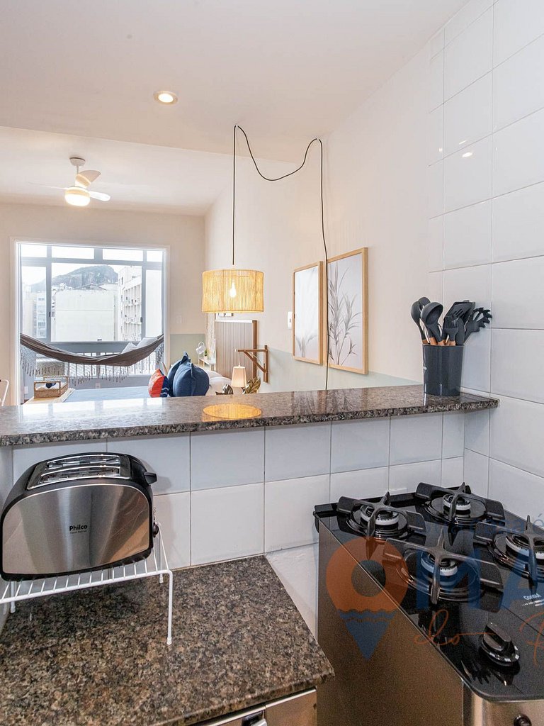 Studio 200m from Copacabana Beach | FM144/1006