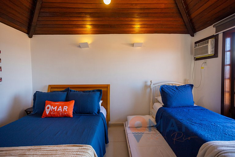 Beachfront House w/ Ocean View in Búzios | CBR 7/7