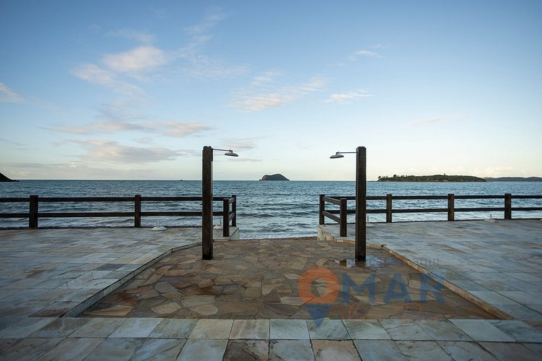 Beachfront House w/ Ocean View in Búzios | CBR 7/7