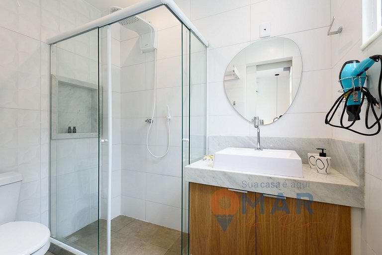 Dormitorio y salón modernos en Copacabana | MFB 76/203