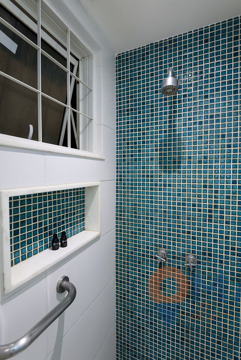 Estudio con Vista al Mar en Copacabana | MVC 15/911