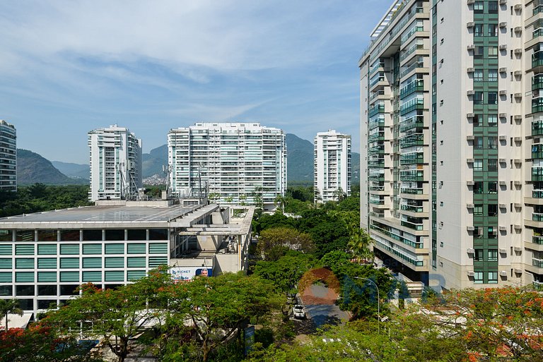 Modern Apartment with Pool and Garden | FL 960/520