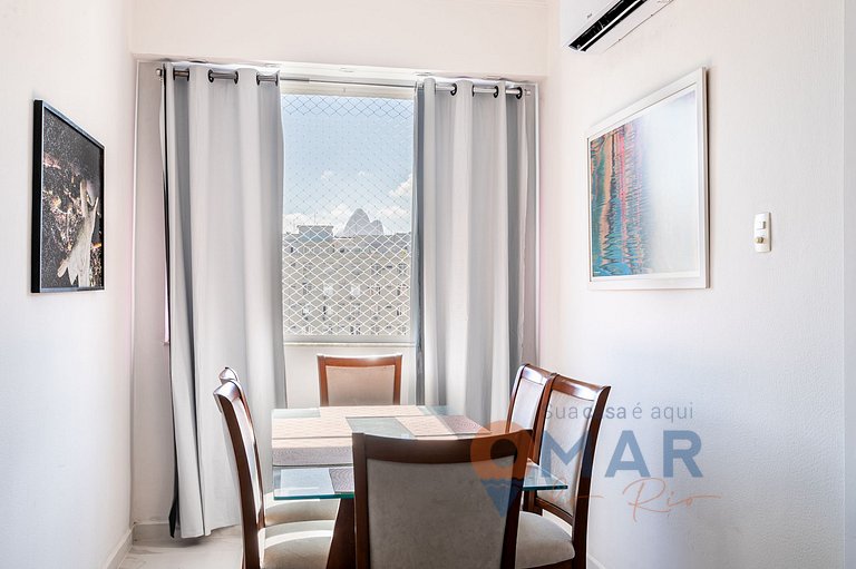 2-bedroom apartment 240m from Copacabana Beach | RP 186/1002