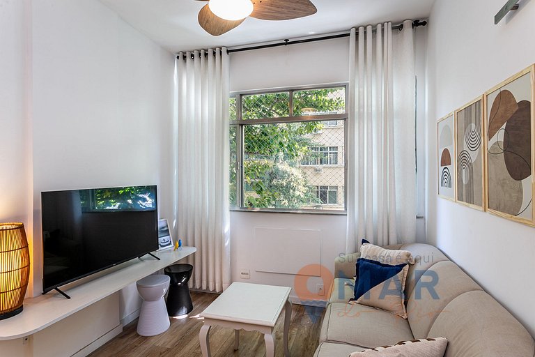 Modern Bedroom & Living Room in Botafogo | BRI 55/503