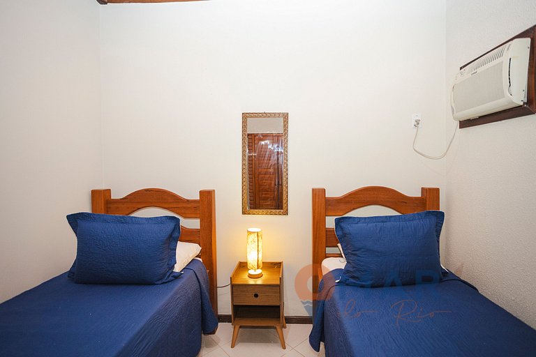 Beach House with Swimming Pool and Garage in Búzios | VG 05