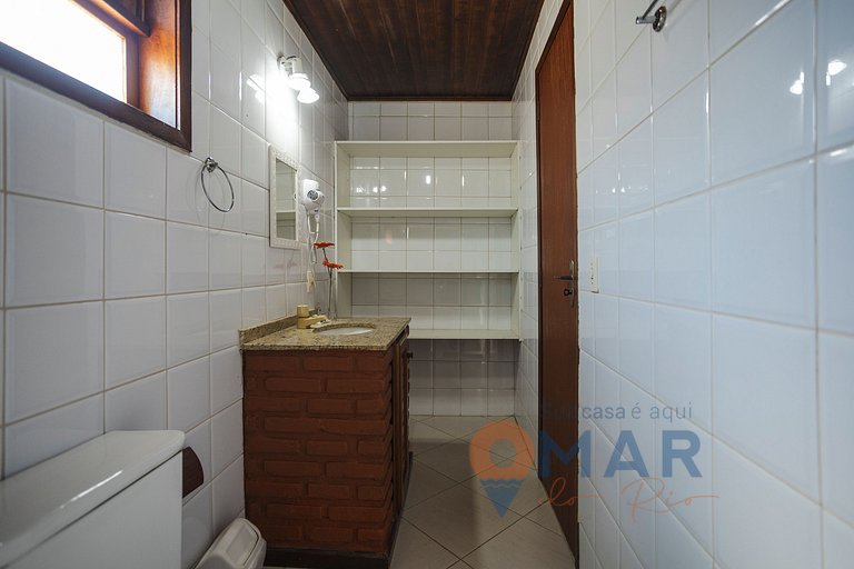 Beach House with Swimming Pool and Garage in Búzios | VG 05