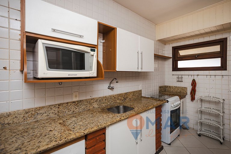 Beach House with Swimming Pool and Garage in Búzios | VG 05