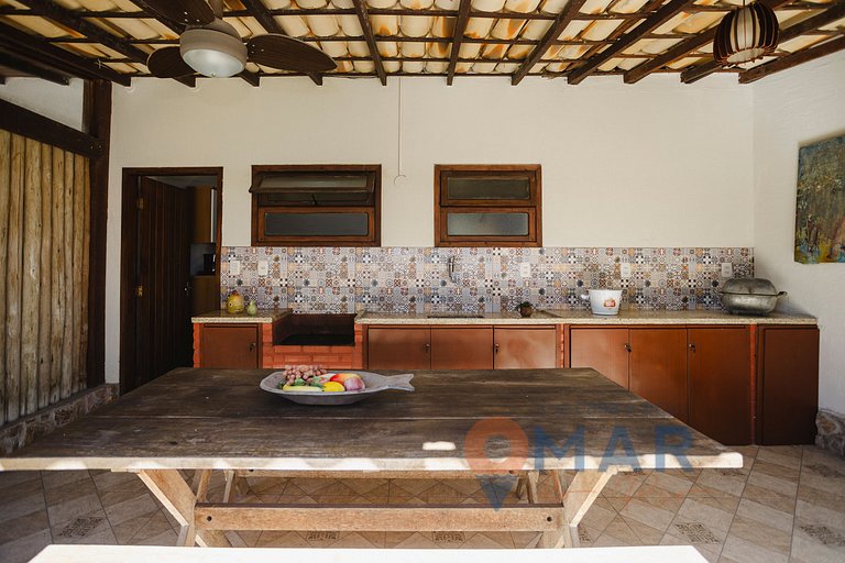 Beach House with Swimming Pool and Garage in Búzios | VG 05