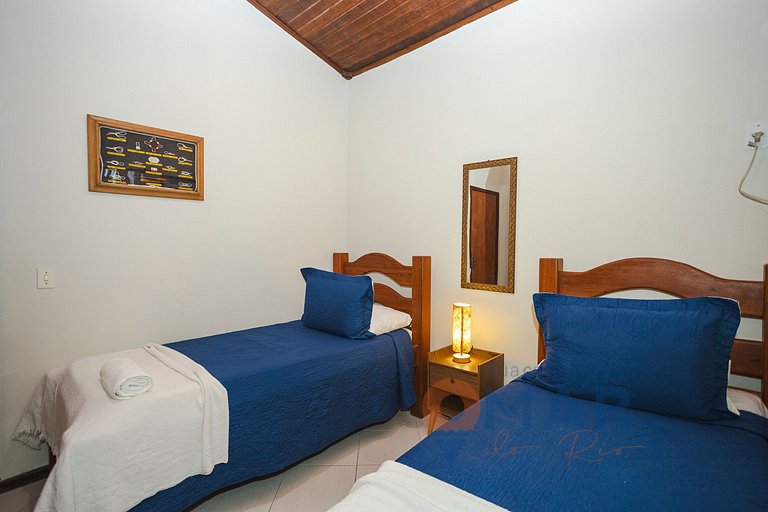 Beach House with Swimming Pool and Garage in Búzios | VG 05