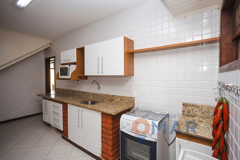 Beach House with Swimming Pool and Garage in Búzios | VG 05