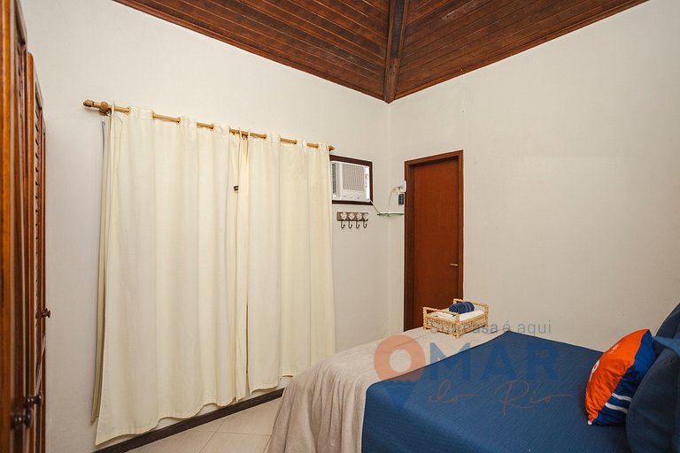 Beach House with Swimming Pool and Garage in Búzios | VG 05