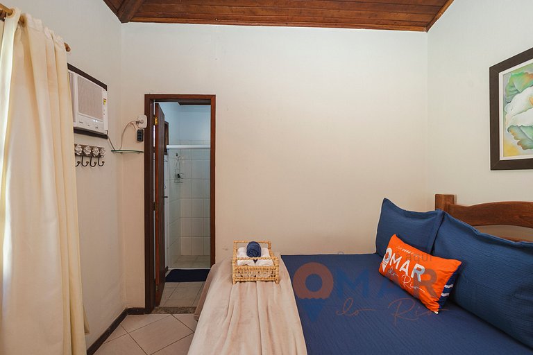 Beach House with Swimming Pool and Garage in Búzios | VG 05