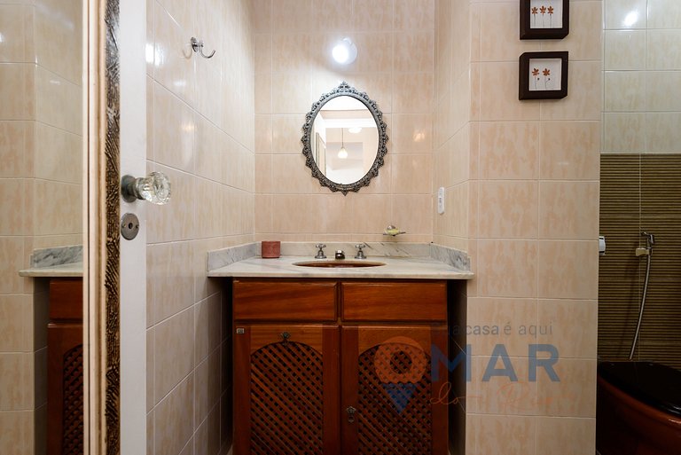 Apartamento de 2 dormitorios con vistas al mar en Copacabana